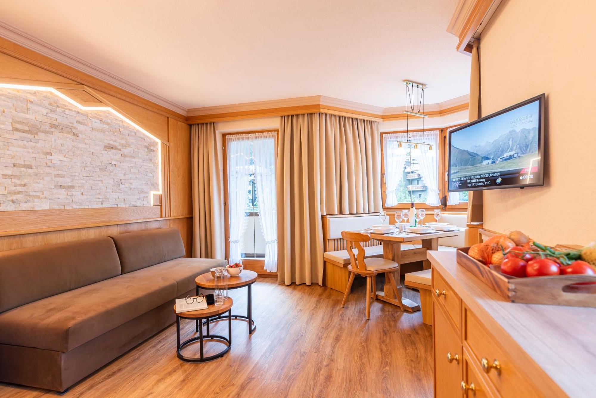 Hotel Garni Apart Tina Ischgl Exterior photo