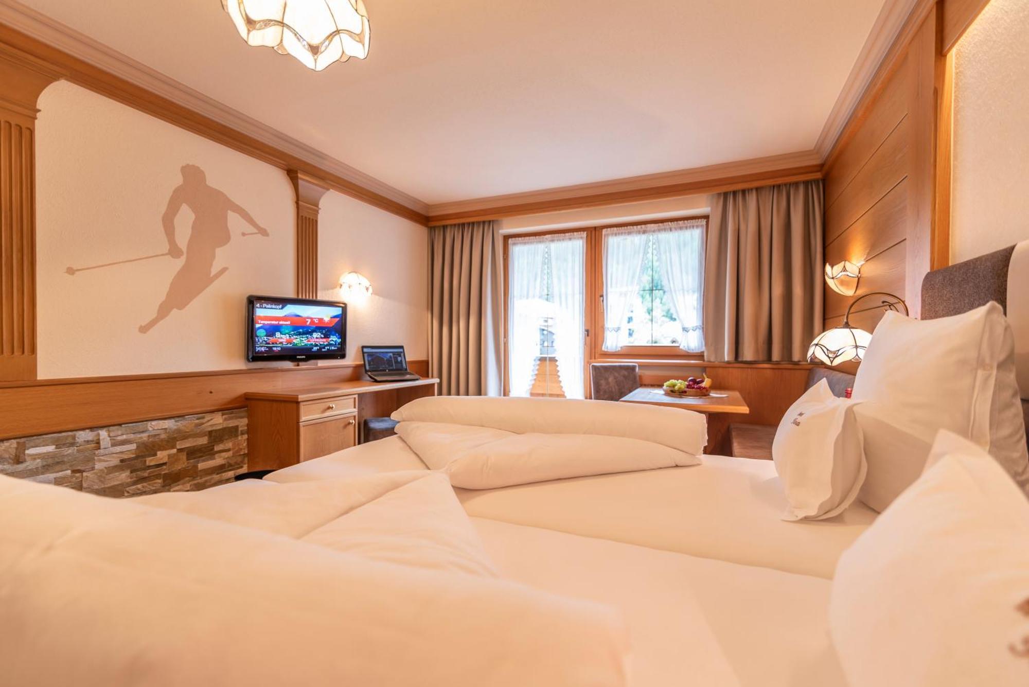 Hotel Garni Apart Tina Ischgl Exterior photo